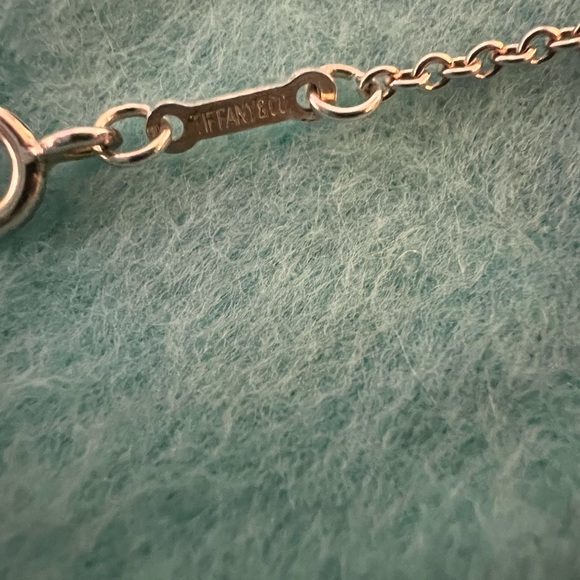 LOVELY ELSA PERETTI OPEN HEART PENDANT - Picture 3 of 6